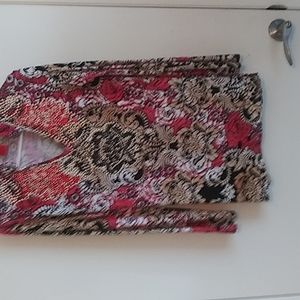 Woman's top Cristina long sleeve v neck red and black Medium stretch material